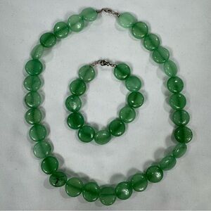 New In Box Green Beaded Necklace and Bracelet Set